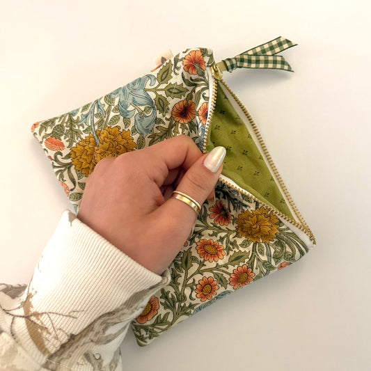 medium pouch (floral)