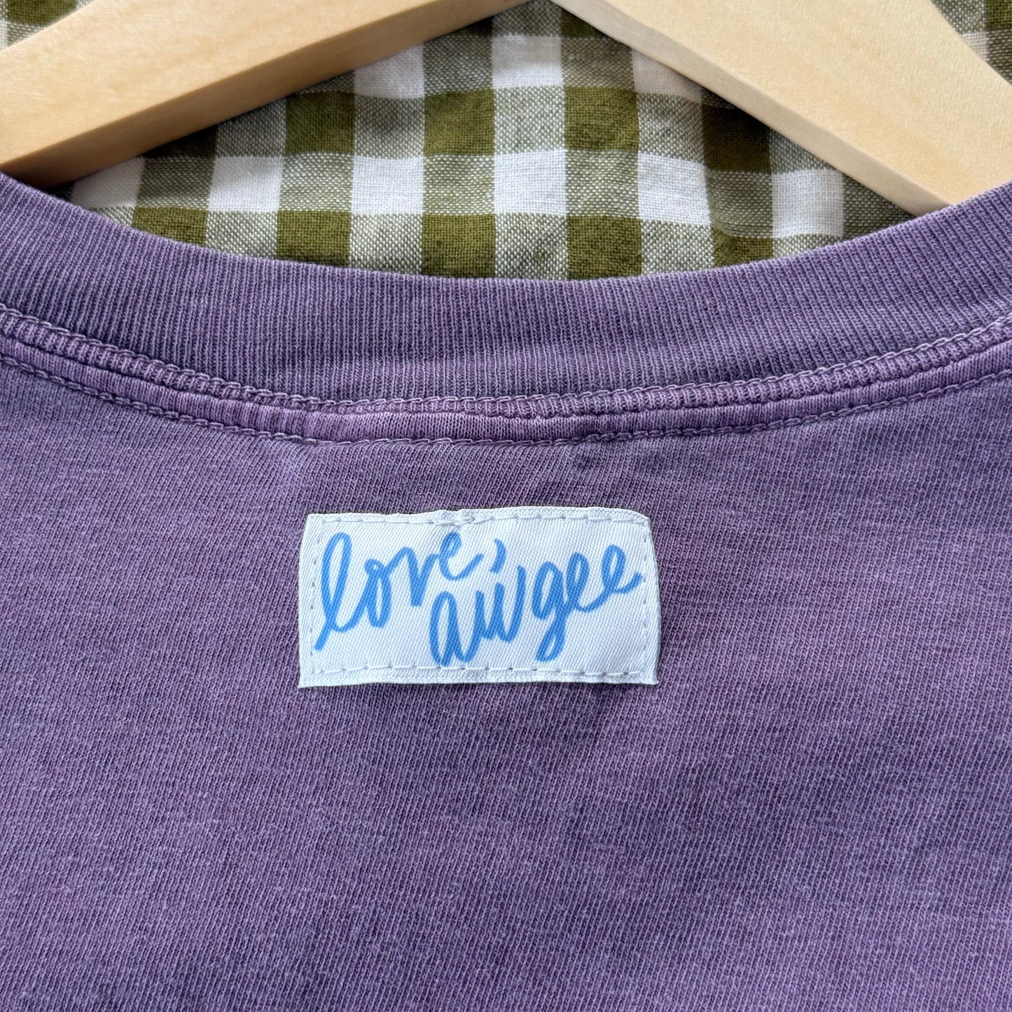tee (lilac)