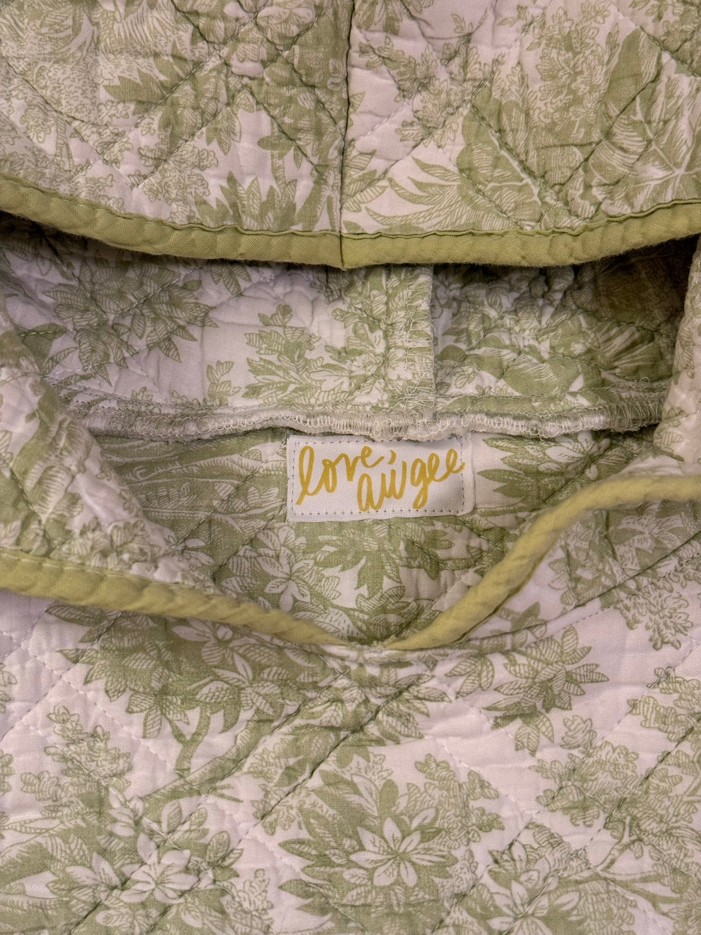 appliqué quilt hoodie (toile garden)