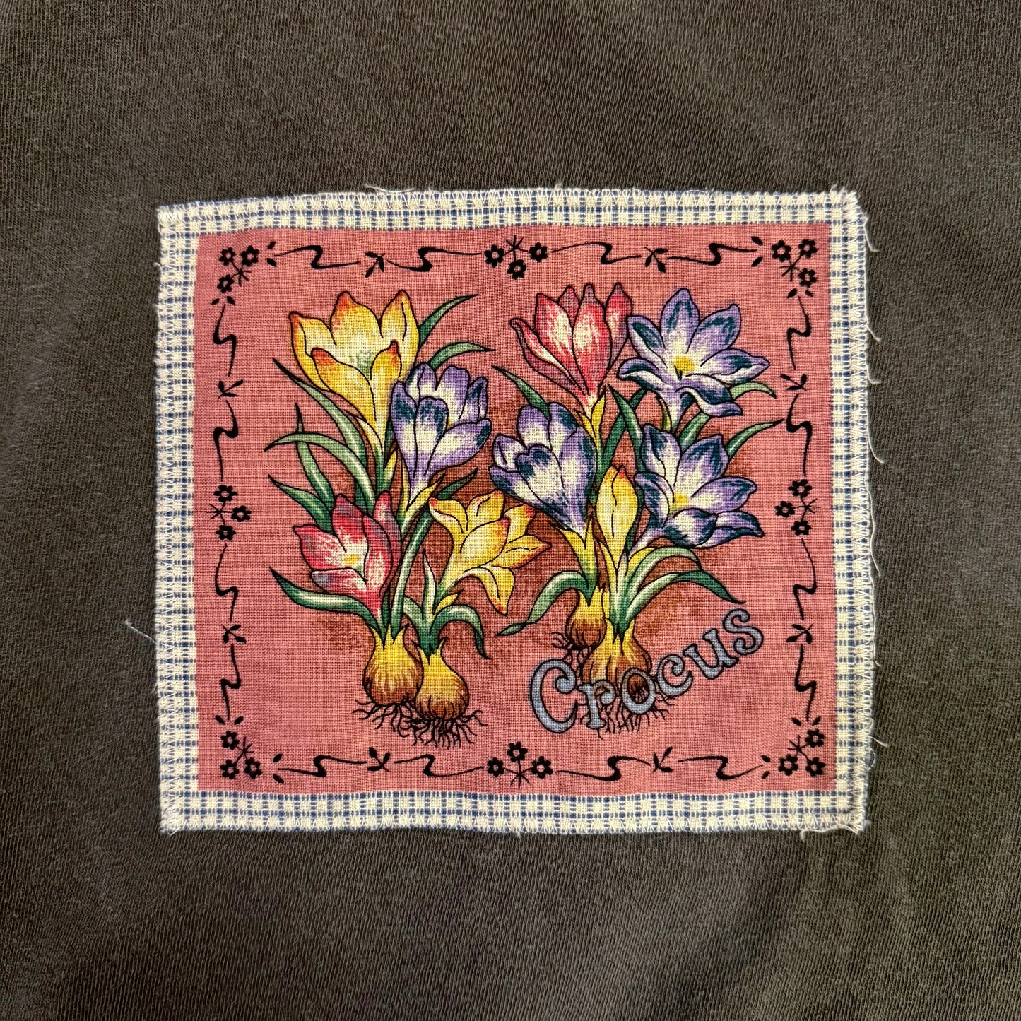 crop tee (crocus)