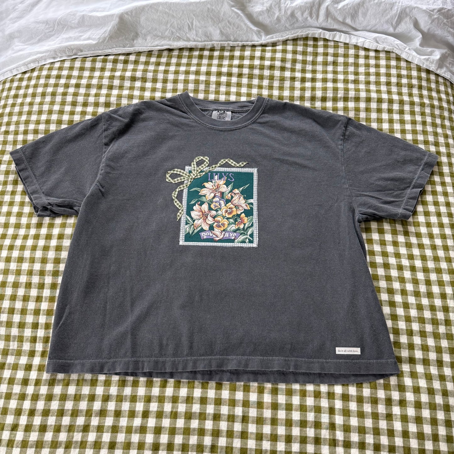 bow crop tee (lily)