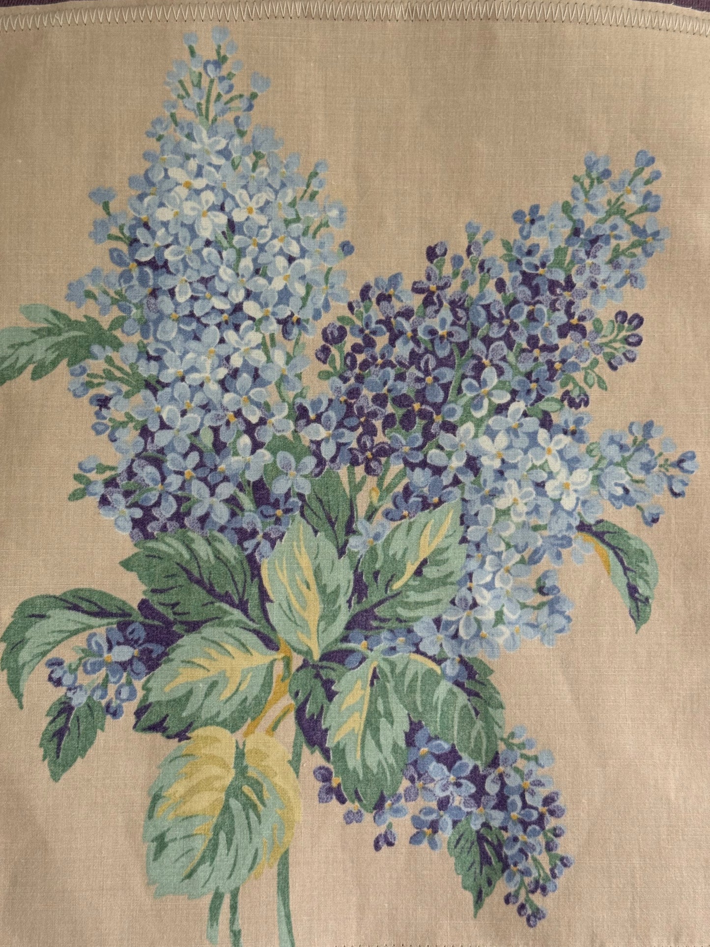 tee (lilac)