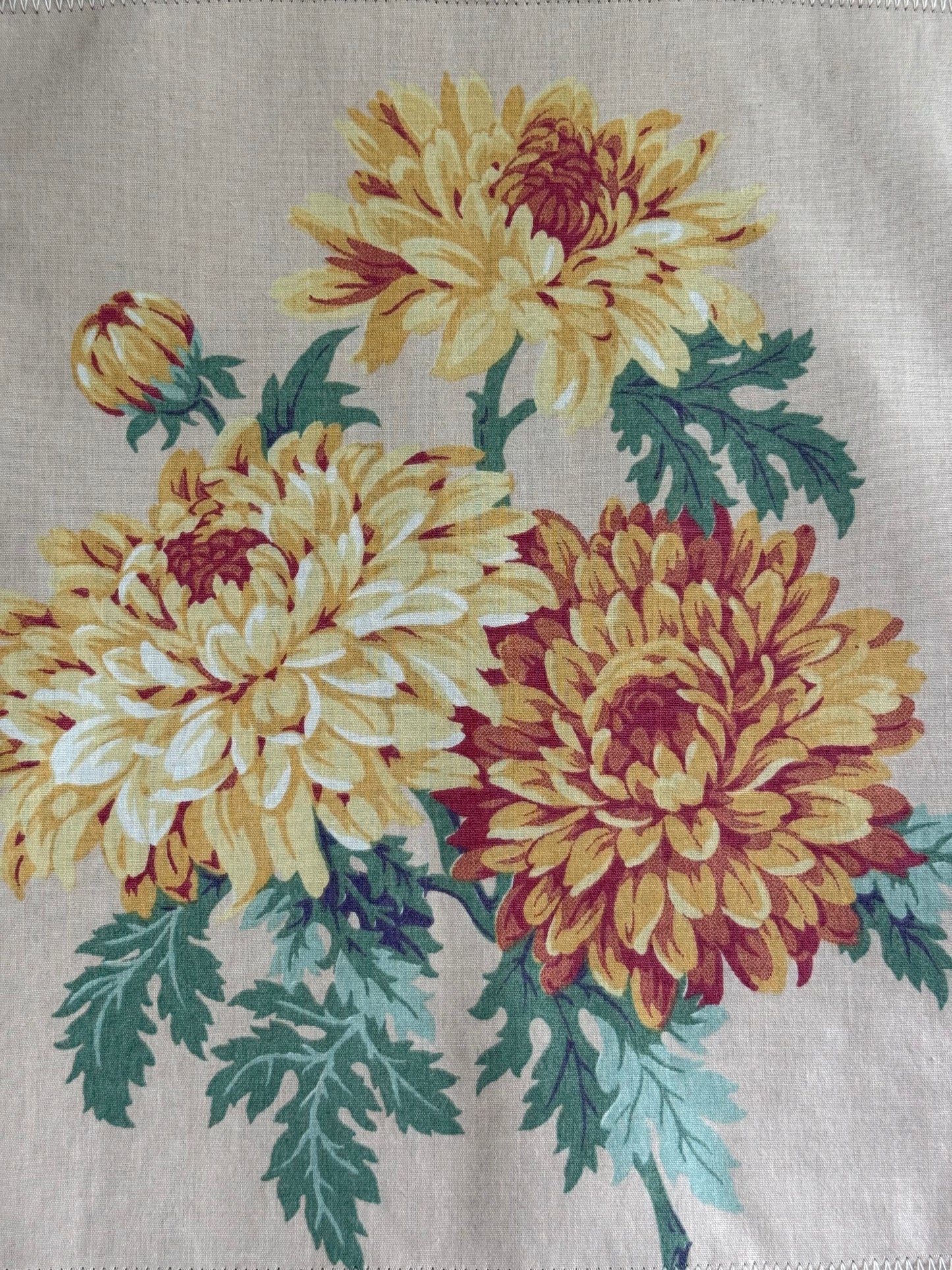 tee (chrysanthemum)
