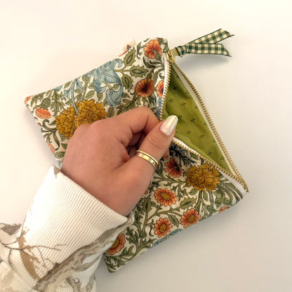 medium pouch (floral)