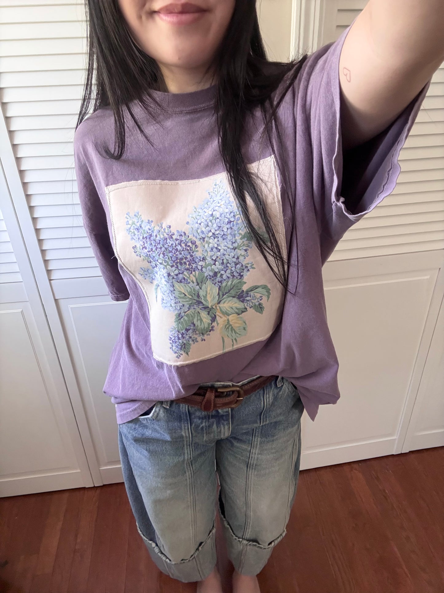 tee (lilac)