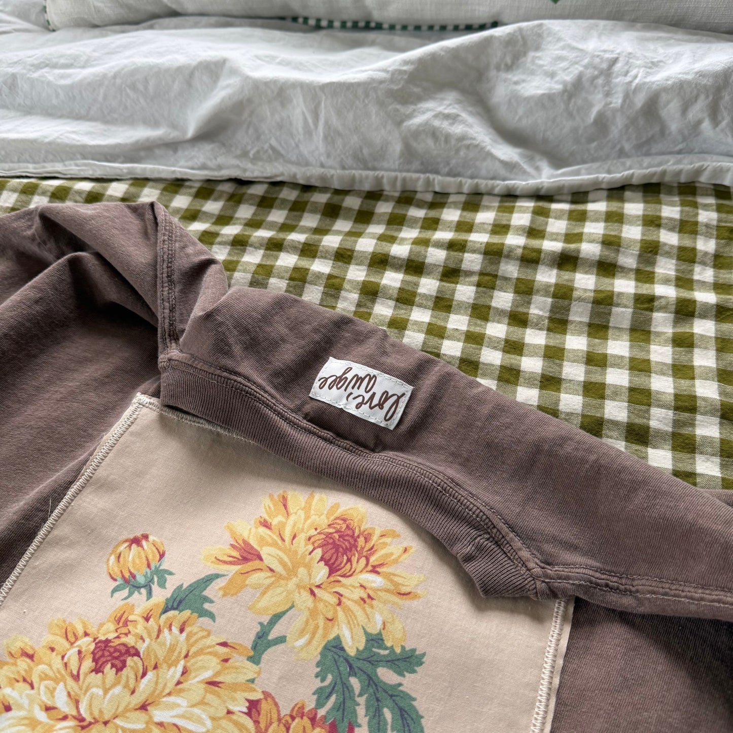 tee (chrysanthemum)
