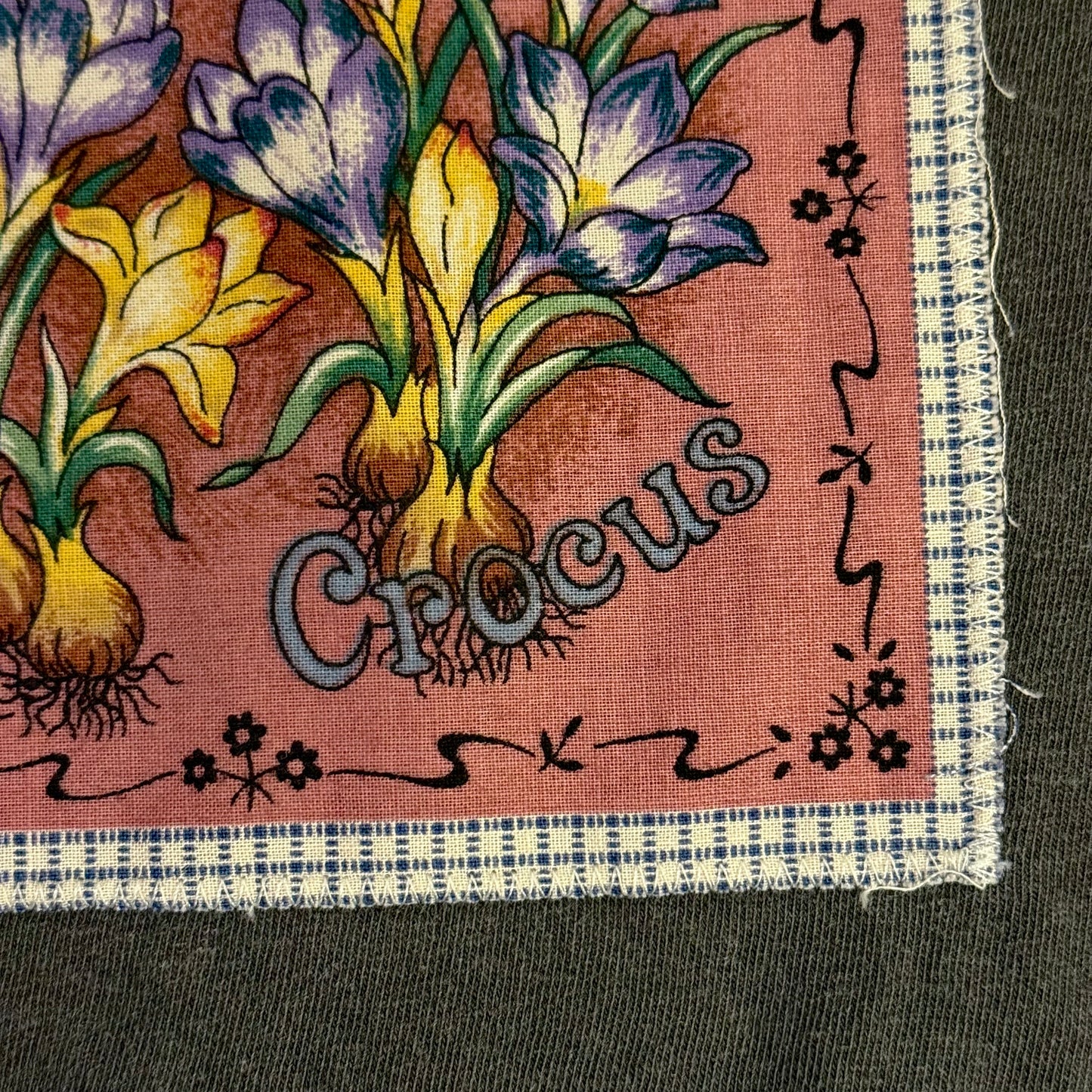 crop tee (crocus)
