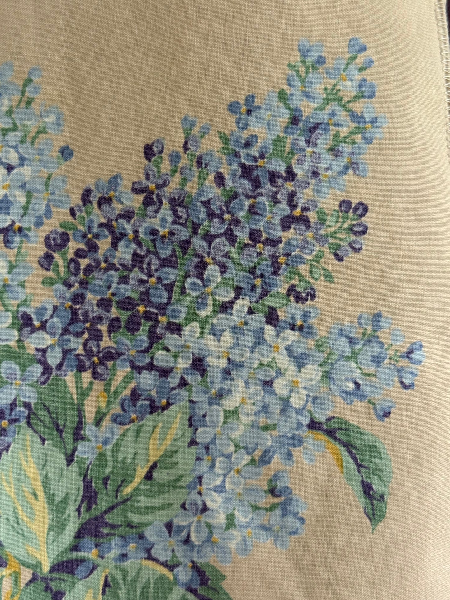 tee (lilac)
