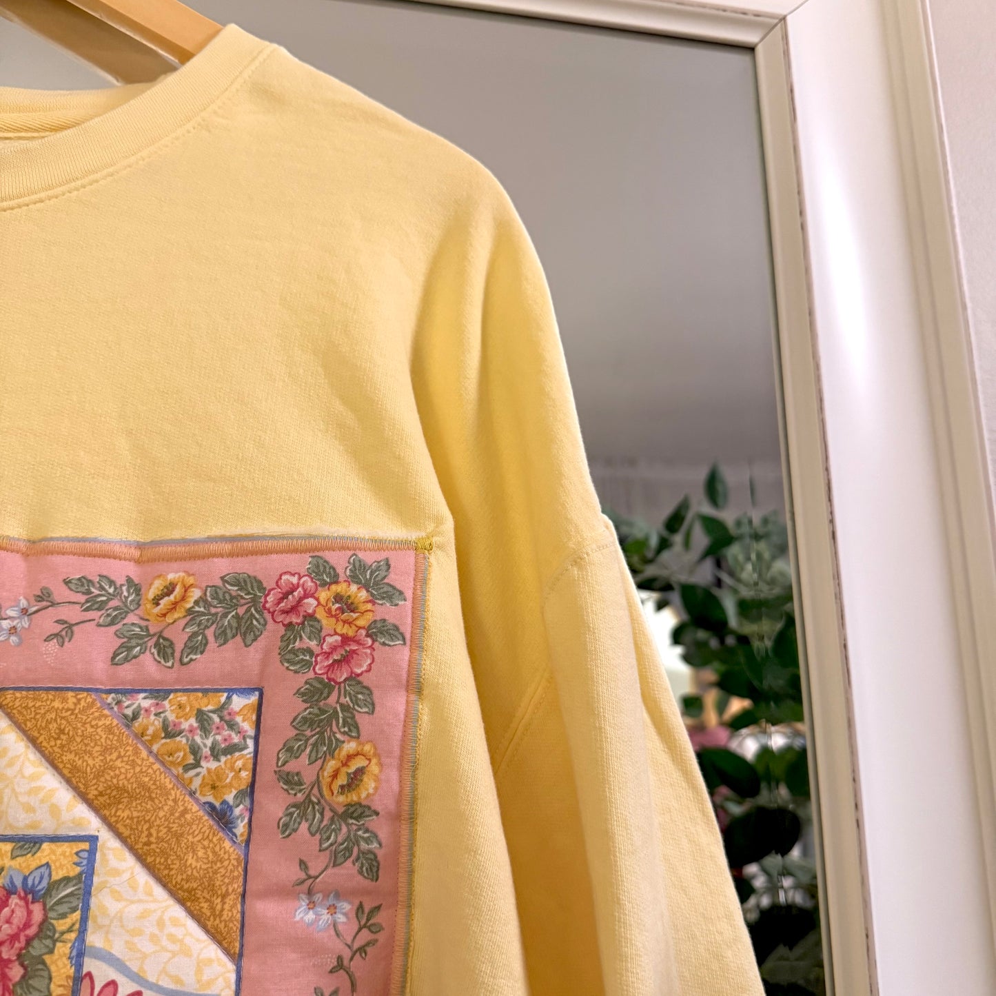 sweater (lemon raspberry quilt)