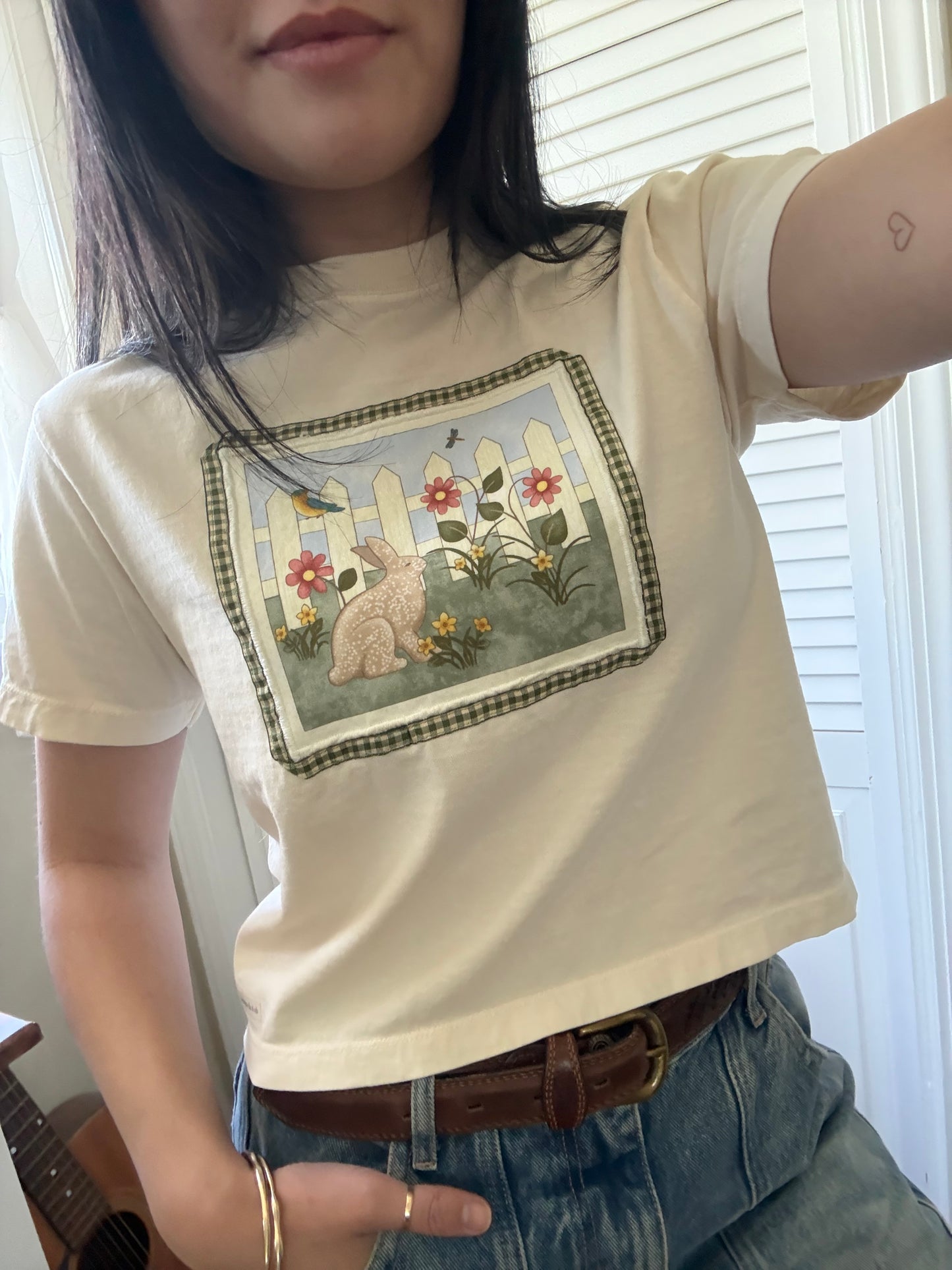 crop tee (garden bunny)